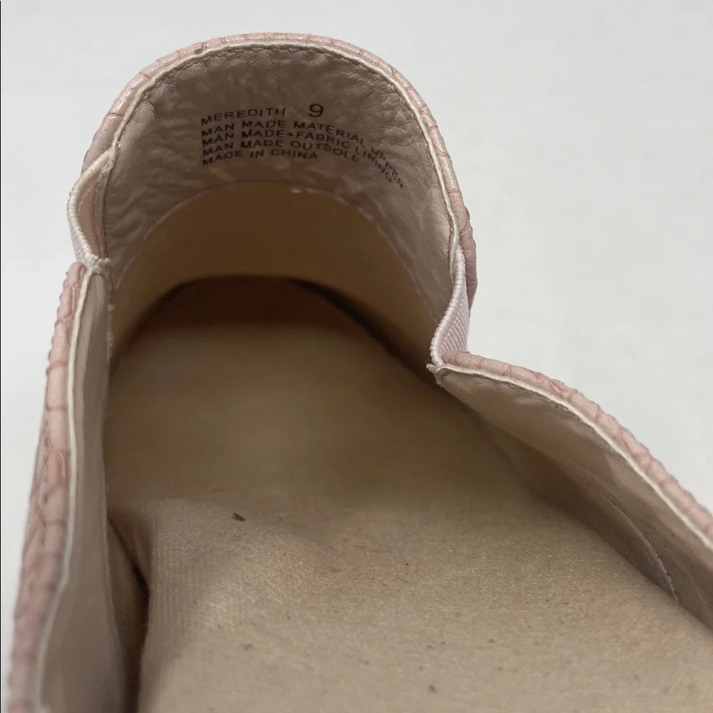 Yellow Box Pink Faux Croc-Embossed Slip-On Sneakers Size 9 Excellent Condition